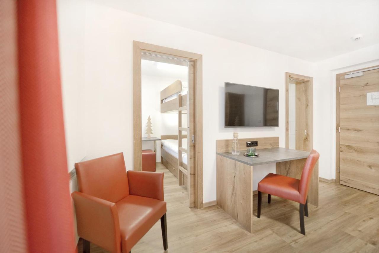 Hotel Alpina Superior Pettneu am Arlberg Eksteriør bilde
