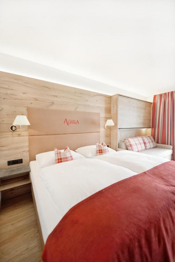 Hotel Alpina Superior Pettneu am Arlberg Eksteriør bilde