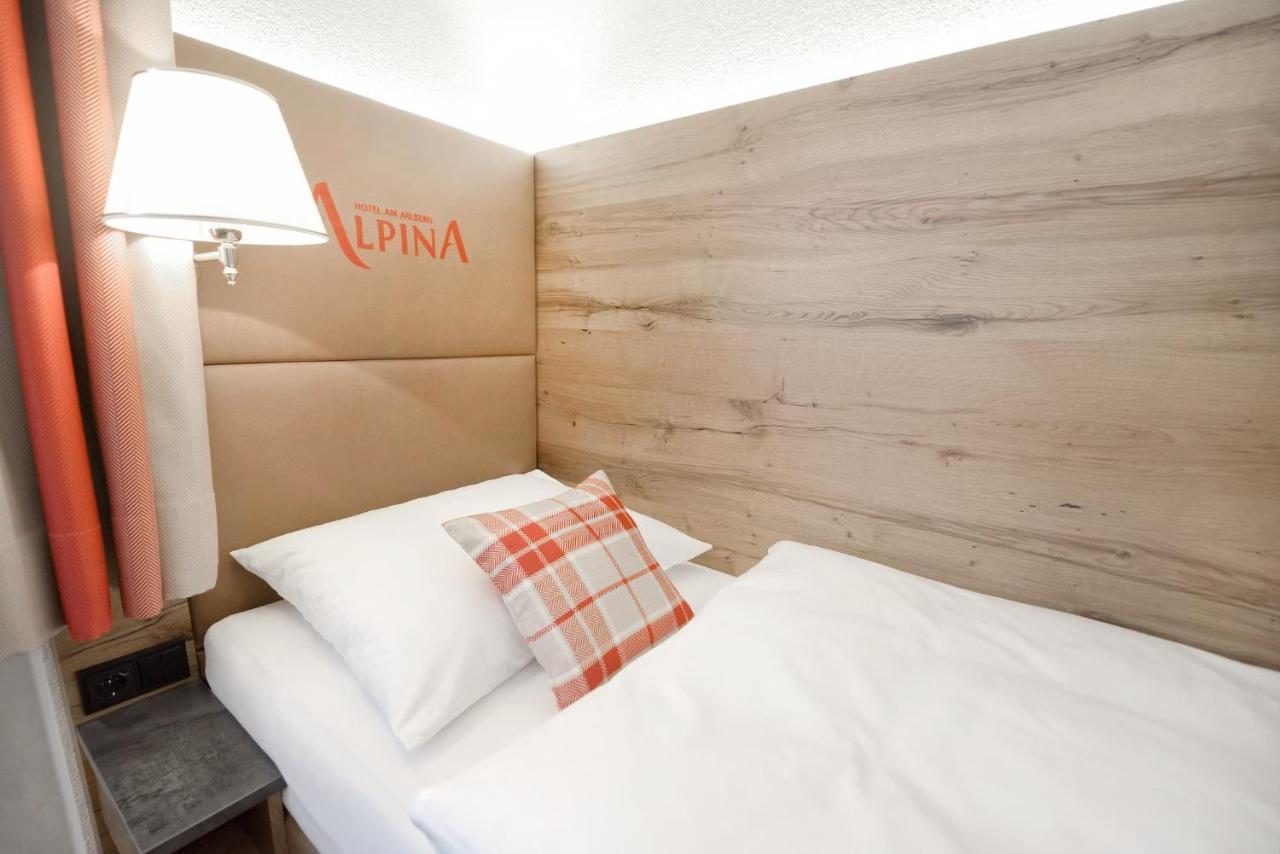 Hotel Alpina Superior Pettneu am Arlberg Eksteriør bilde