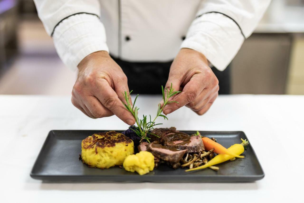 Hotel Alpina Superior Pettneu am Arlberg Eksteriør bilde