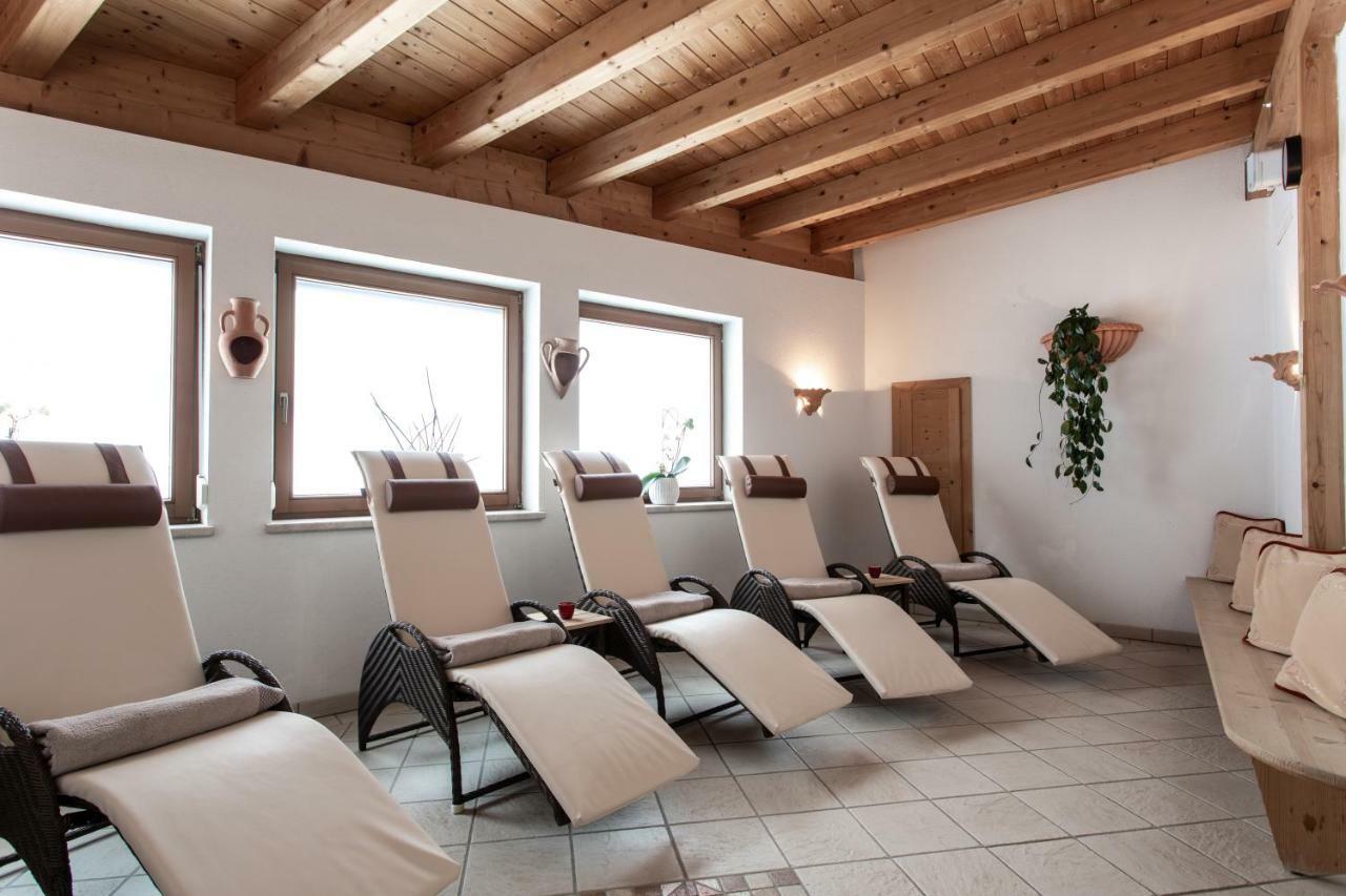 Hotel Alpina Superior Pettneu am Arlberg Eksteriør bilde